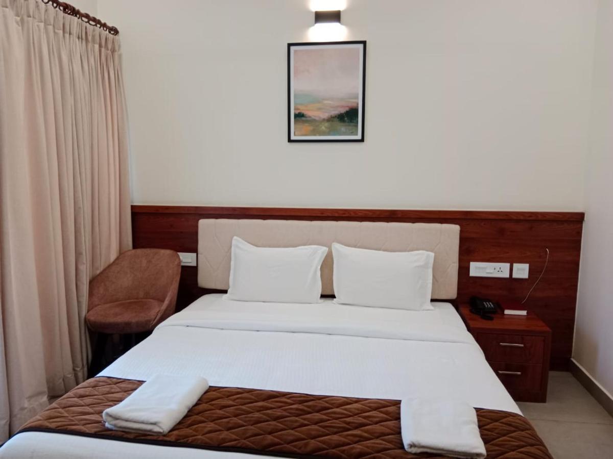 فندق Royalton Residency Mundakāyam المظهر الخارجي الصورة
