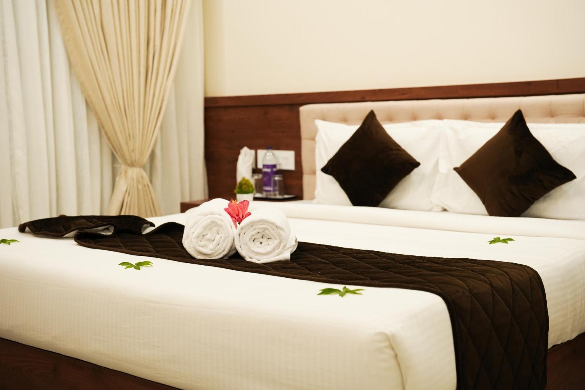 فندق Royalton Residency Mundakāyam المظهر الخارجي الصورة